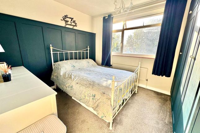 10, Woodville Road, Southampton photo 4