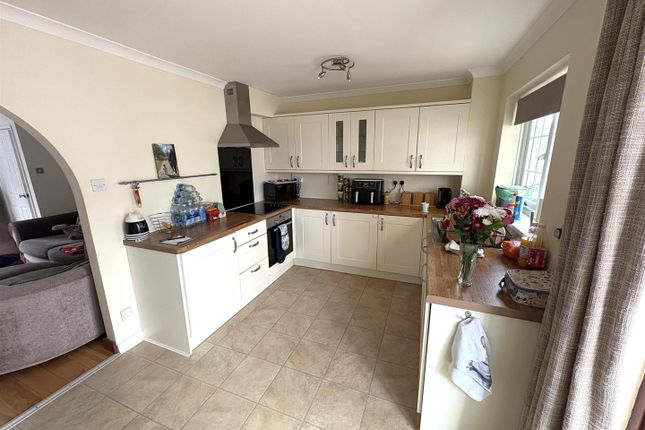 40, Hendra Road, St. Austell photo 3