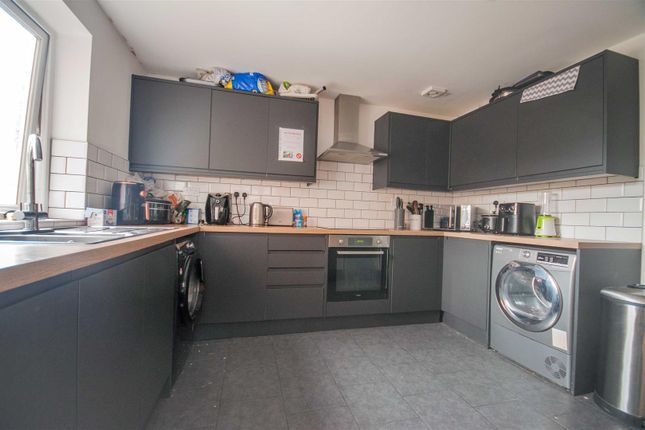 1, Darrell Close, Chelmsford photo 2