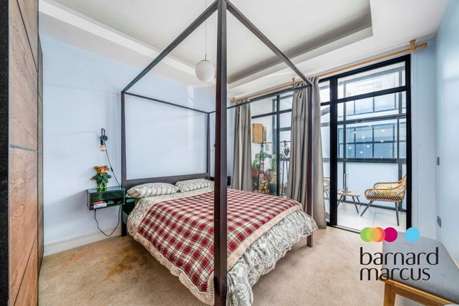 Flat 6, 706, High Road, London photo 2