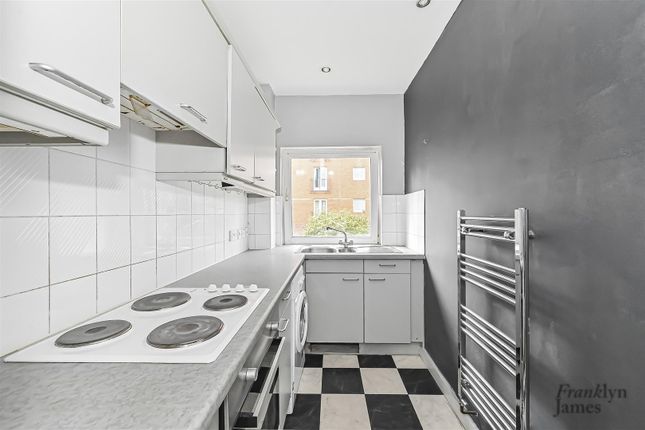 2-bed house on 7, Homer Drive, London, £320,000