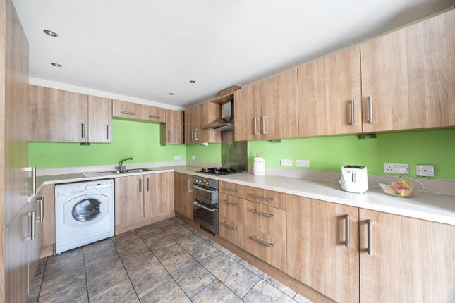 8, Manor Gardens, Somerset photo 2