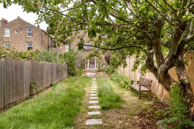 54A Wrentham Avenue, London, Greater London photo 4