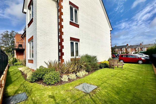 Flat for sale in South Lawn, Sidmouth, Devon