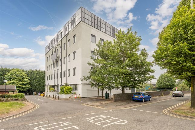 Thumbnail Flat to rent in Oak Court, Dudley Road