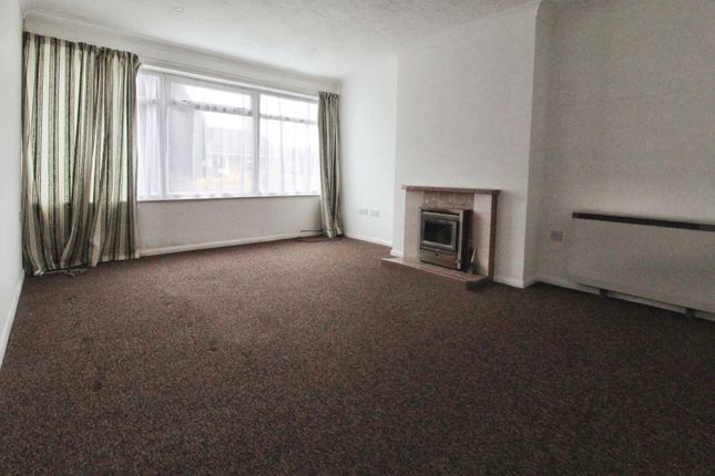 81, Yew Tree Close, Bradwell photo 4
