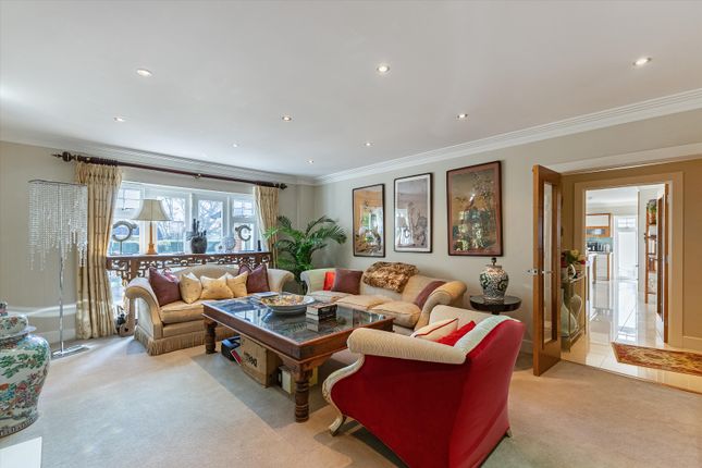 Queens Hill Rise, Ascot photo 4