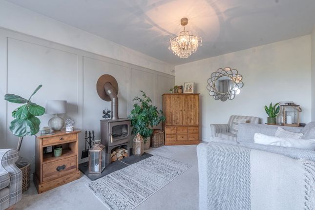 23, Stapleford Avenue, Lichfield photo 4