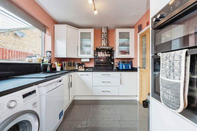 21, Homestead Way, Towcester photo 5