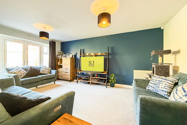9, Fitzwilliam Road, Burnham-On-Crouch photo 3