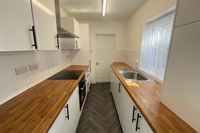 2a, May Road, LOWESTOFT photo 4