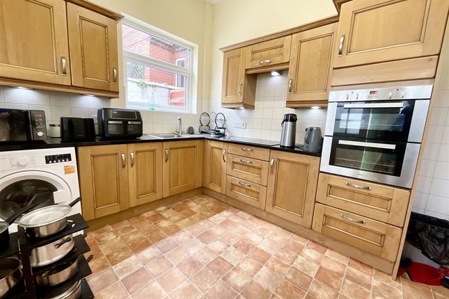 25 Royal Avenue, Scarborough photo 3
