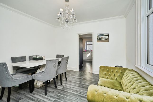 26, Newcomen Road, Lake photo 4