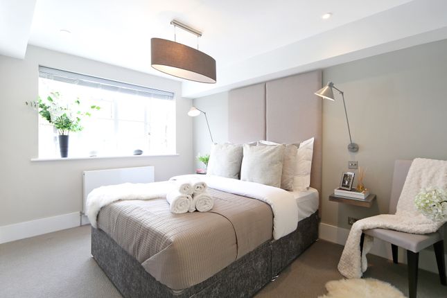 Flat to rent in Westbourne Crescent, Bayswater