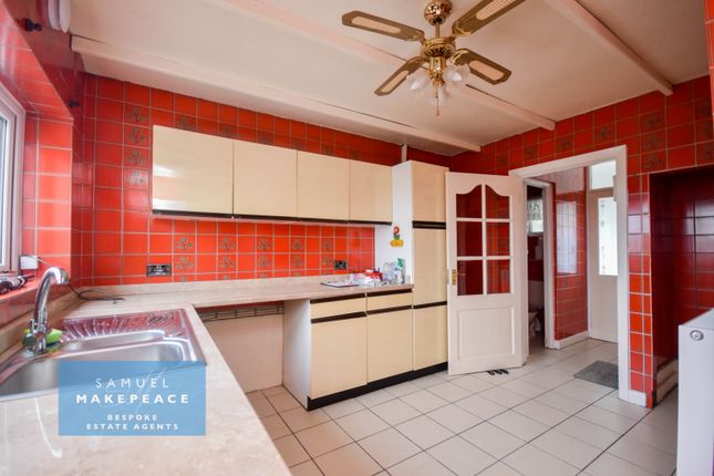 36 Lowhurst Drive, Stoke-on-Trent photo 4