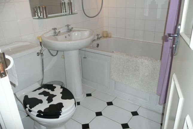 40, Josephine Court, Southcote Road, Reading photo 3