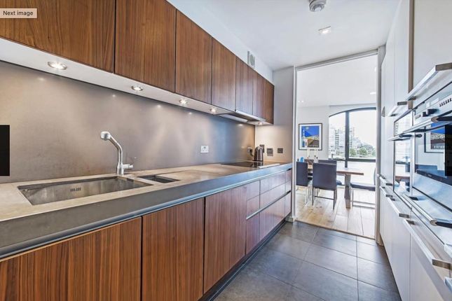 Chelsea Wharf, 15, Lots Road, London photo 4