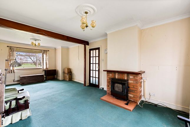 94, Swan Lane, Ashford photo 2