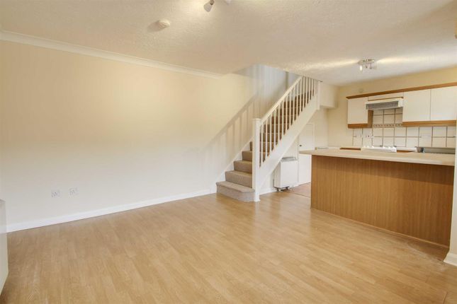 21, Trentishoe Crescent, Milton Keynes photo 5