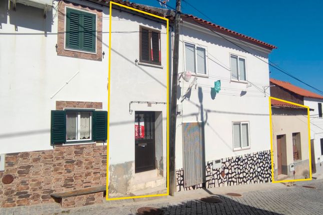 Thumbnail Detached house for sale in Malpica Do Tejo, Malpica Do Tejo, Castelo Branco (City), Castelo Branco, Central Portugal