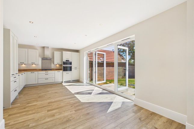 8, West Wold, North Ferriby photo 3