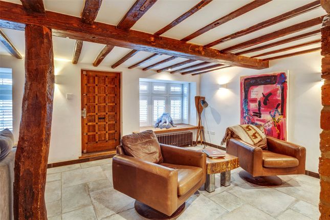 124, West Street, Buckinghamshire photo 4