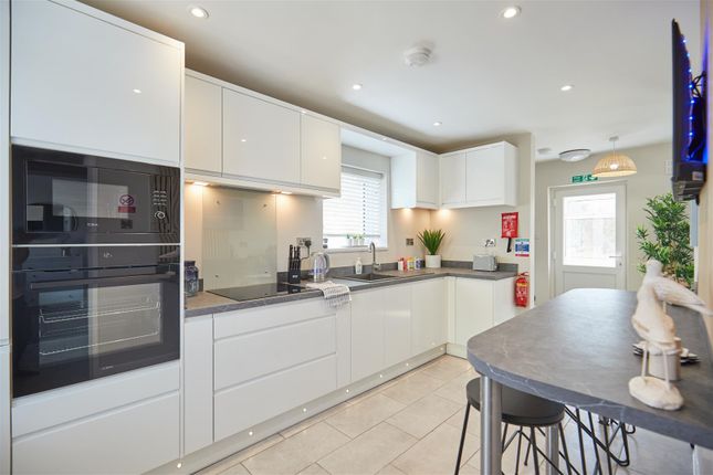 3 Fountains Road 18.Jpg