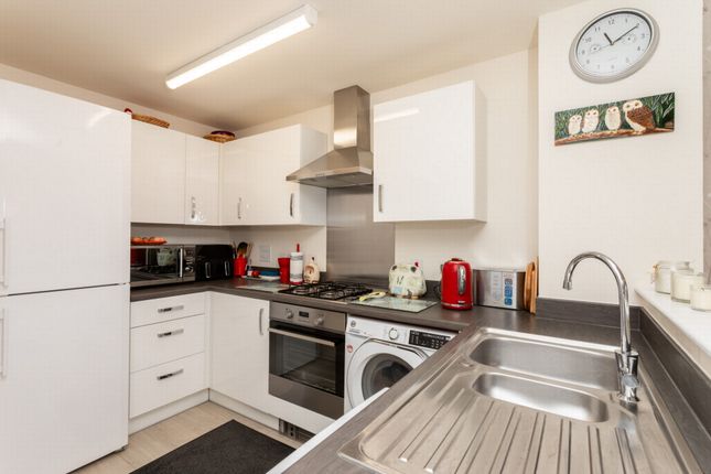 1, Woodpecker Way, Hythe photo 4