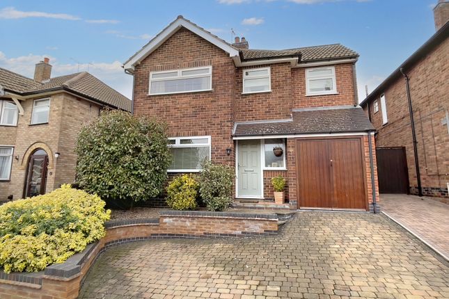 Thumbnail Detached house for sale in Queensgate Drive, Birstall