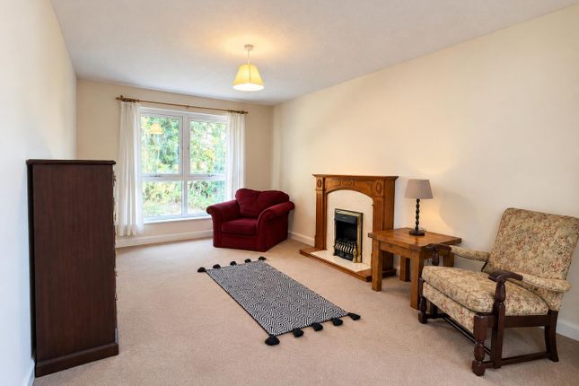 Flat 1, Lanark Road, Juniper Green, EH14 5EL photo 4