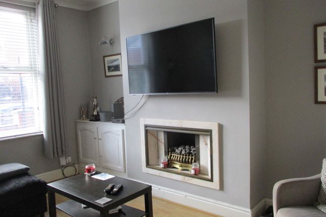 3, Lightburne Avenue, Pennington, Leigh, Greater Manchester photo 2