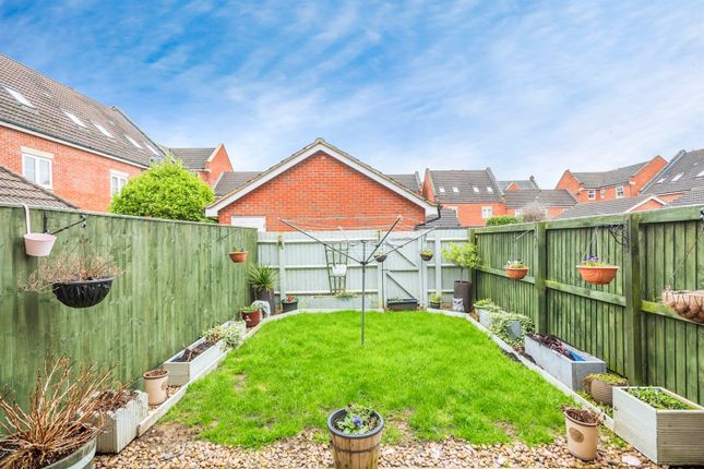 End terrace house for sale in Bude Road, Swindon