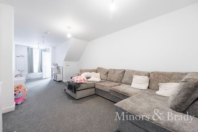 20a Tonning Street, Lowestoft photo 4