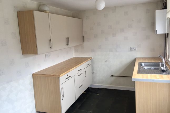 8, Stockport photo 3