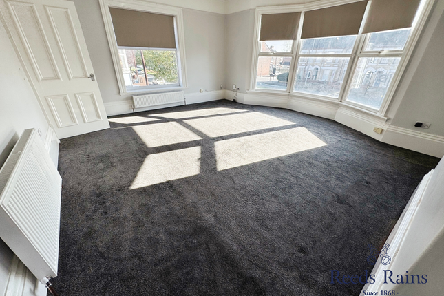 Flat, 571, Holderness Road, East Riding of Yorkshi photo 2