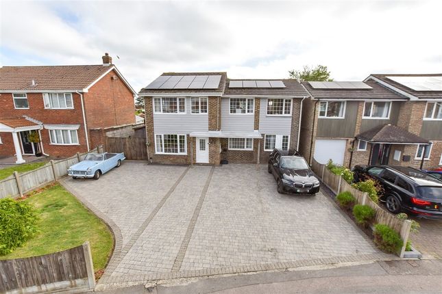 6-bed house on Newlands Whitfield, Dover, £600,000
