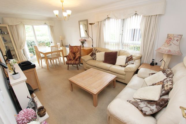 19, Glenrose Court, 55, Sidcup Hill photo 3