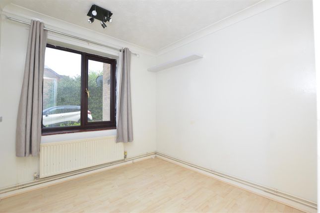 Flat to rent in Dalrymple Way, Norwich