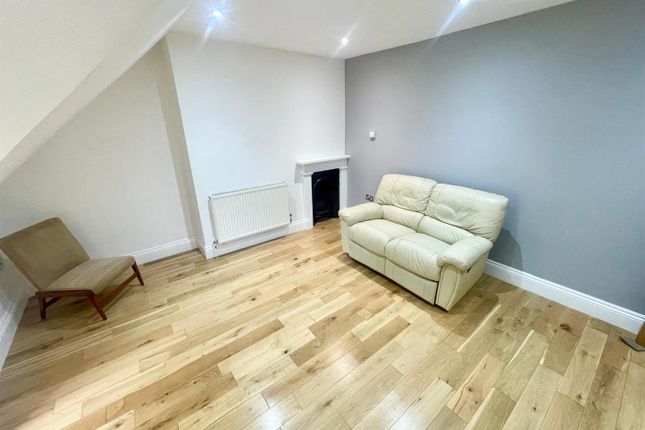 Flat to rent in Pearson Park, Hull