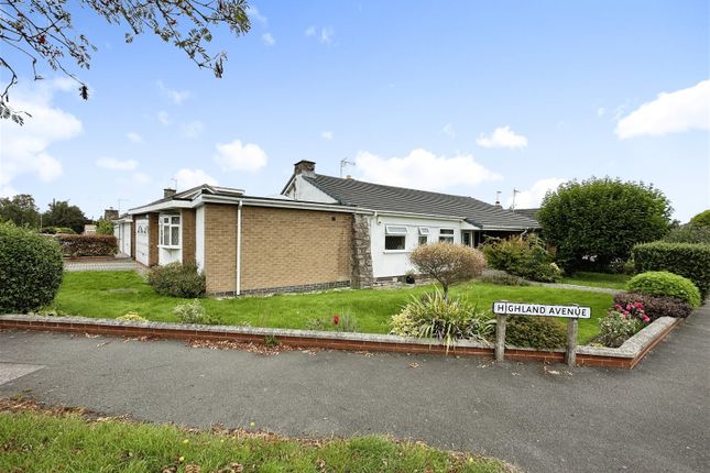 Thumbnail Bungalow for sale in Highland Avenue, Kirby Muxloe, Leicester