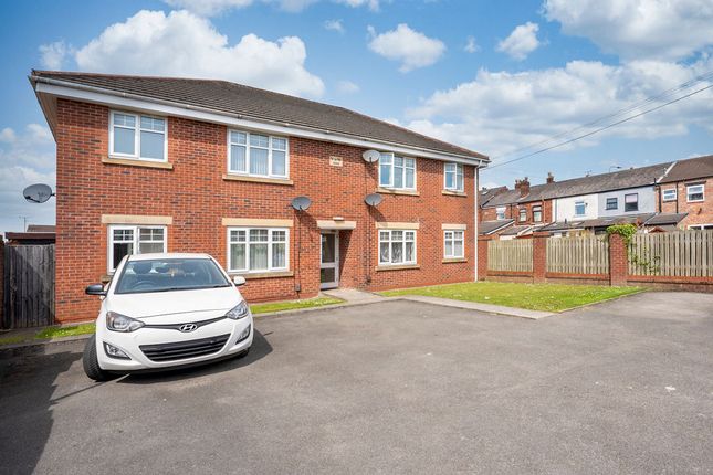 8, Park Court, Hindley photo 2