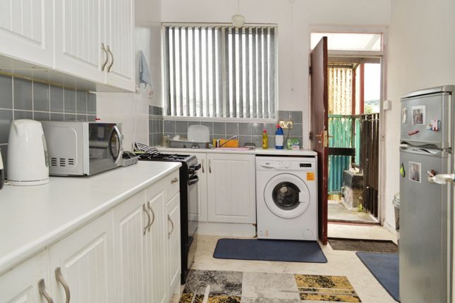 61, Market Street, Oldham photo 4