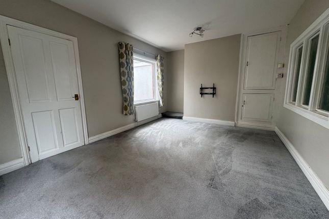 19, Clifford Avenue, Hull photo 3