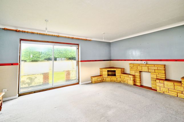 32, Jarvis Way, Sturminster Newton photo 3