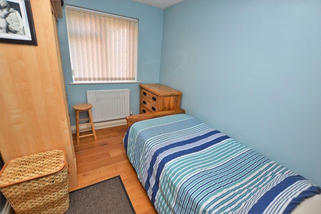 39, Featherby Drive, Leicester photo 4