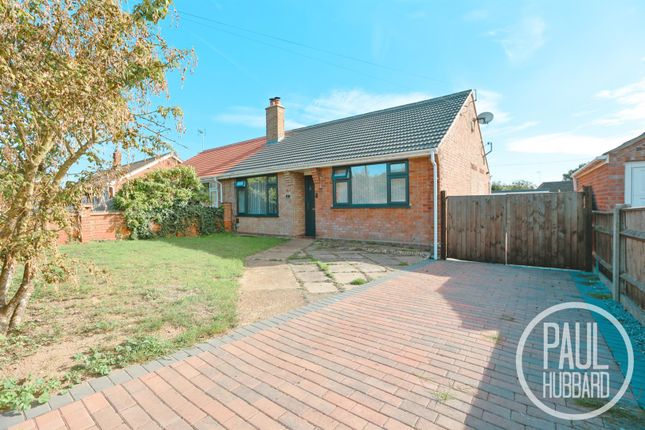 2-bed bungalow on Uplands Road South, Lowestoft, £250,000