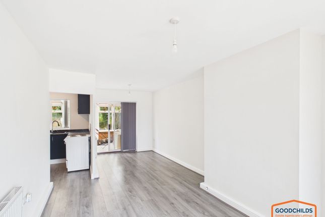 11 Longwood Rise, Willenhall photo 3