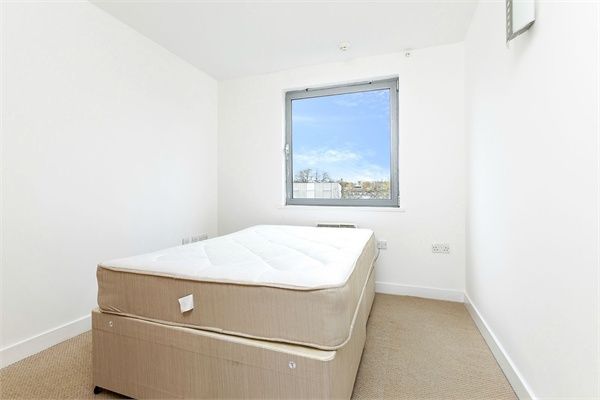Flat to rent in Dakota Building, Deals Gateway, London
