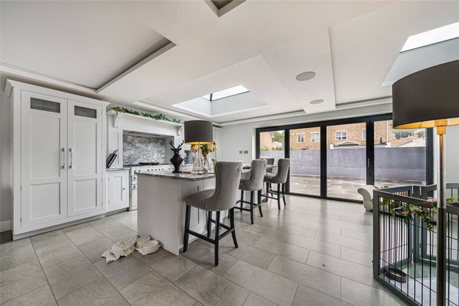50, Pinewood Place, Kent photo 2