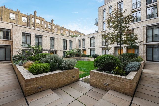 Town house for sale in Young Street, London